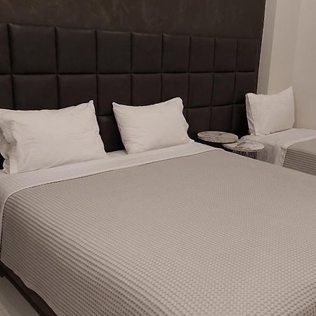 Lingos Hotel Florina Luaran gambar