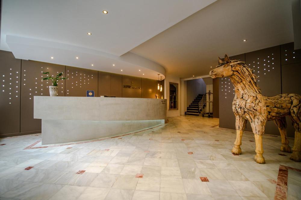 Lingos Hotel Florina Luaran gambar