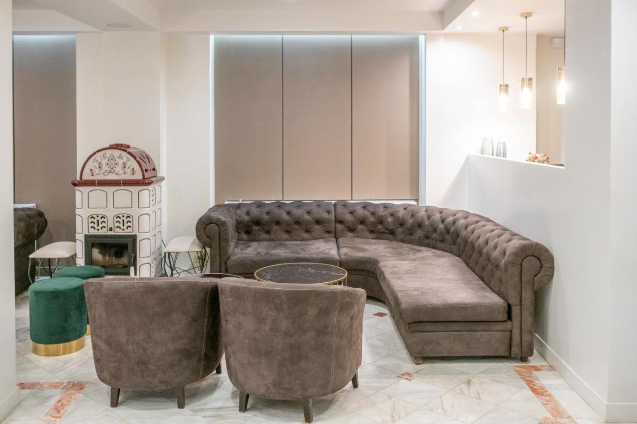 Lingos Hotel Florina Luaran gambar