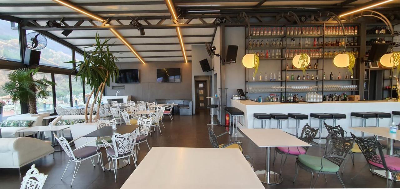 Lingos Hotel Florina Luaran gambar